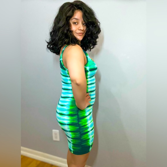 Bebe Bodycon Dress - Picture 5 of 7